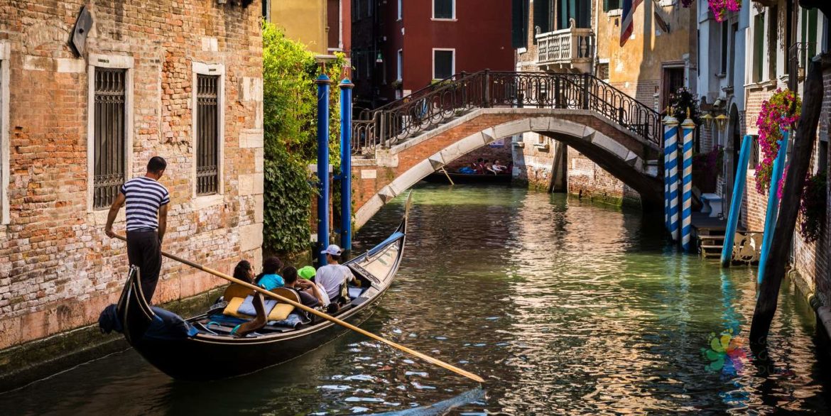 VENEDİK – KÖPRÜLERİ VE GONDOLLARIYLA AŞIK OLUNASI ŞEHİR & ÖZEL BİR MEKAN; CA’SAGREDO OTEL